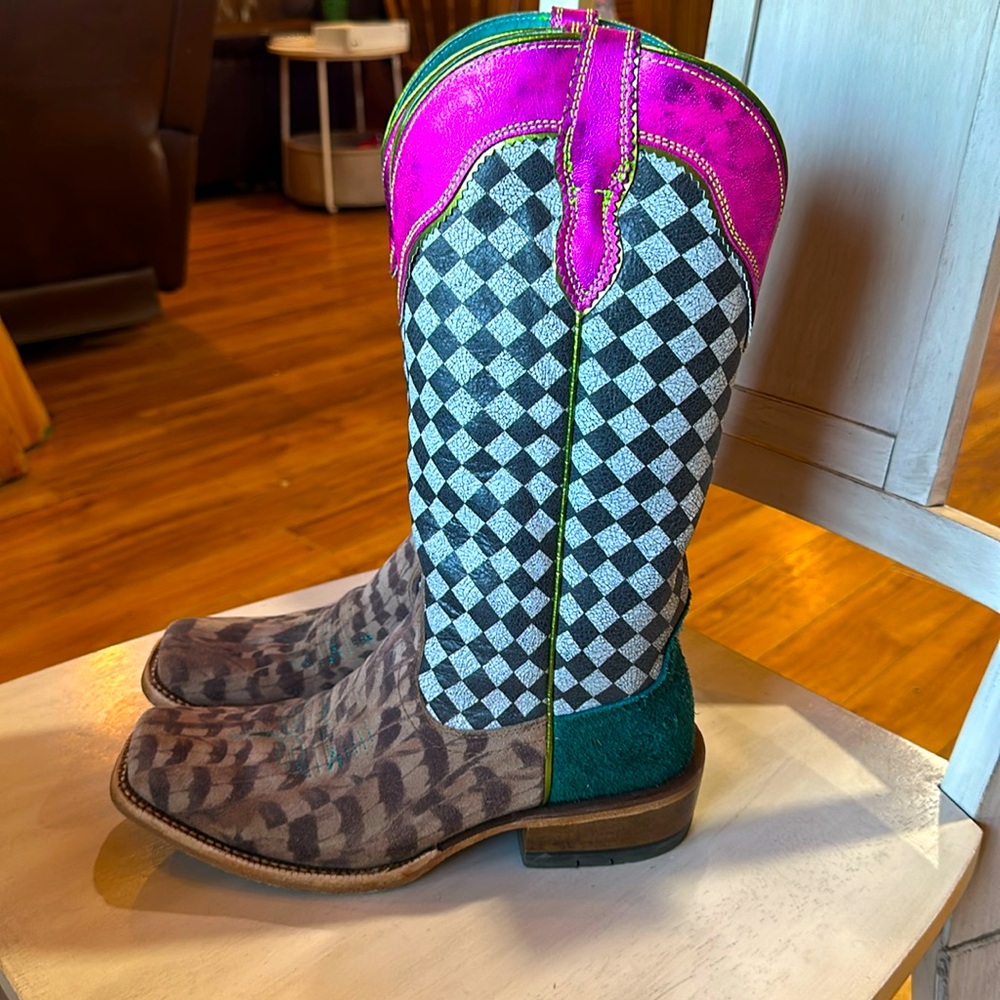 Ariat Futurity boots